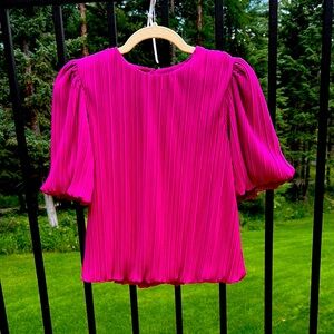 Evereve magenta blouse